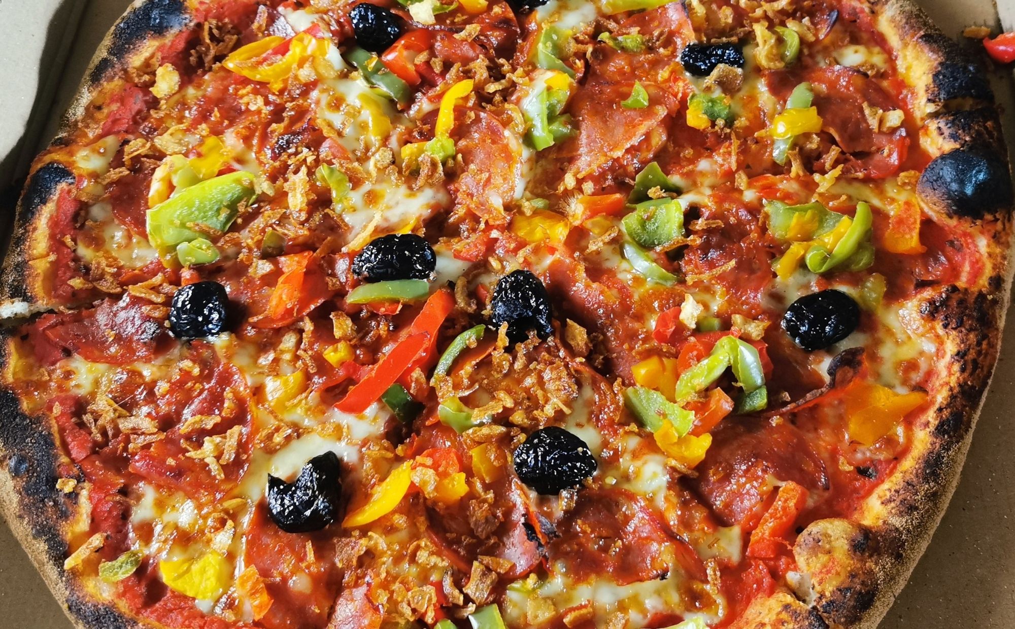 Pizza au feu de bois Barcelona - Pizzeria à Chauray